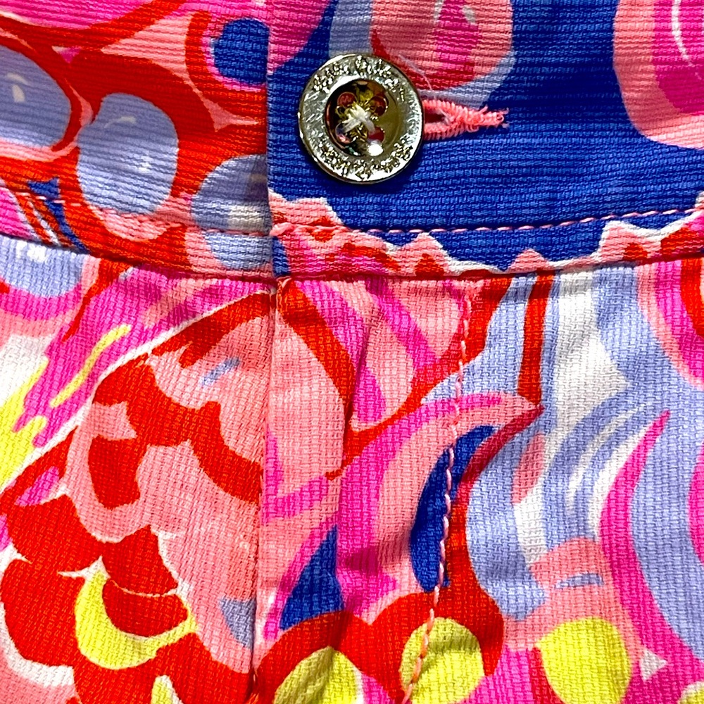Lilly Pulitzer Shorts - Picture 4 of 8